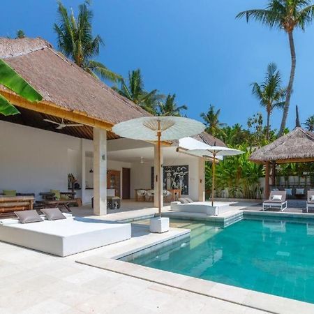 Villa Hidden Pearl, With Private Cook And Pool 卡朗阿森 外观 照片