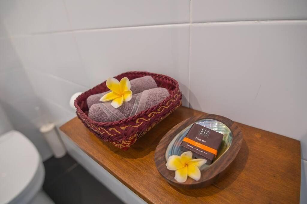 Villa Hidden Pearl, With Private Cook And Pool 卡朗阿森 外观 照片