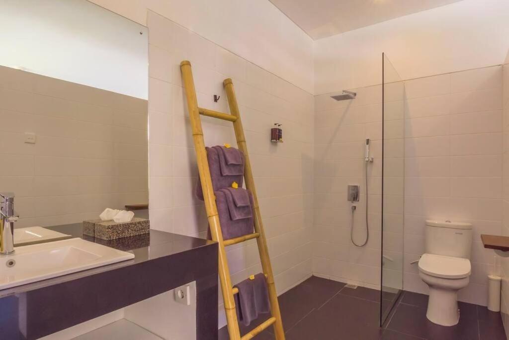 Villa Hidden Pearl, With Private Cook And Pool 卡朗阿森 外观 照片